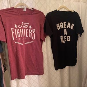 2 for 1 💃Official Foo Fighters t-shirts!